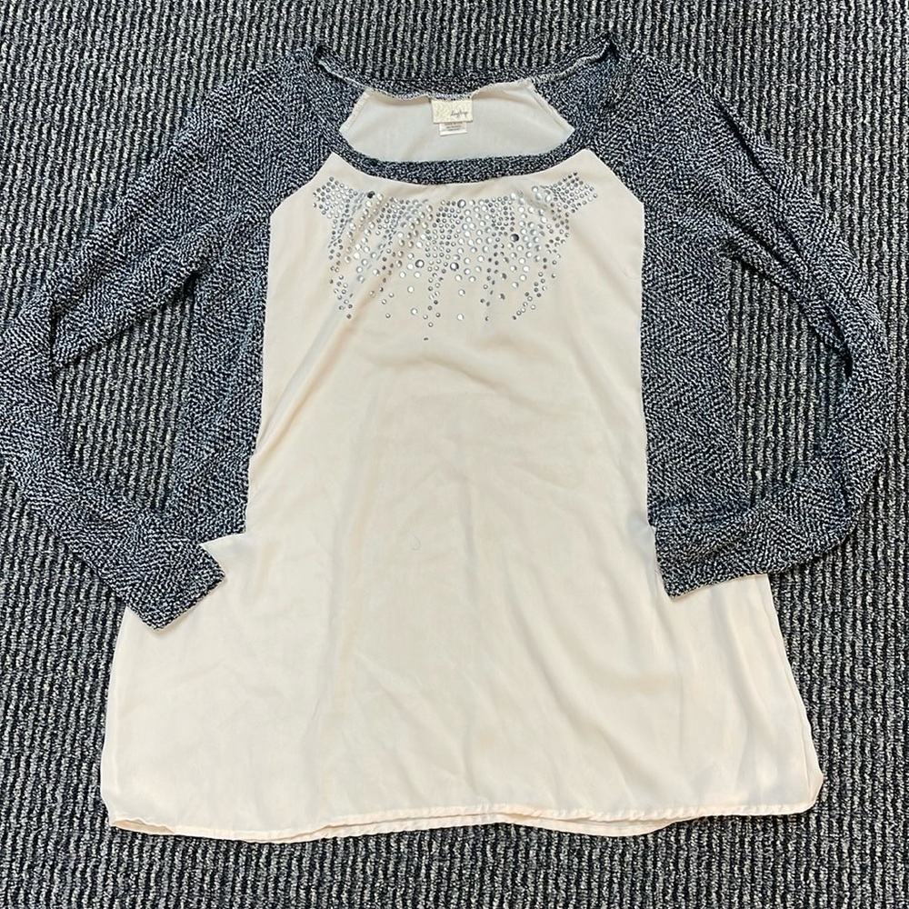 Women’s size Large daytrip dress/casual top great condition